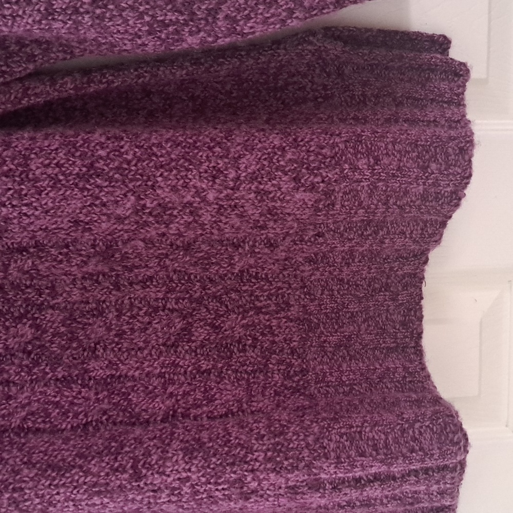Memphis Jones Women's Purple Sweater Sz Small - Picture 3 of 6